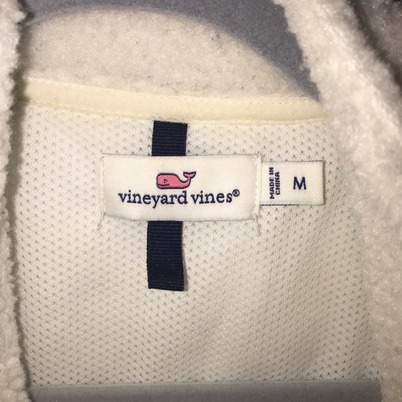 white vineyard vines vest - Picture 5 of 6